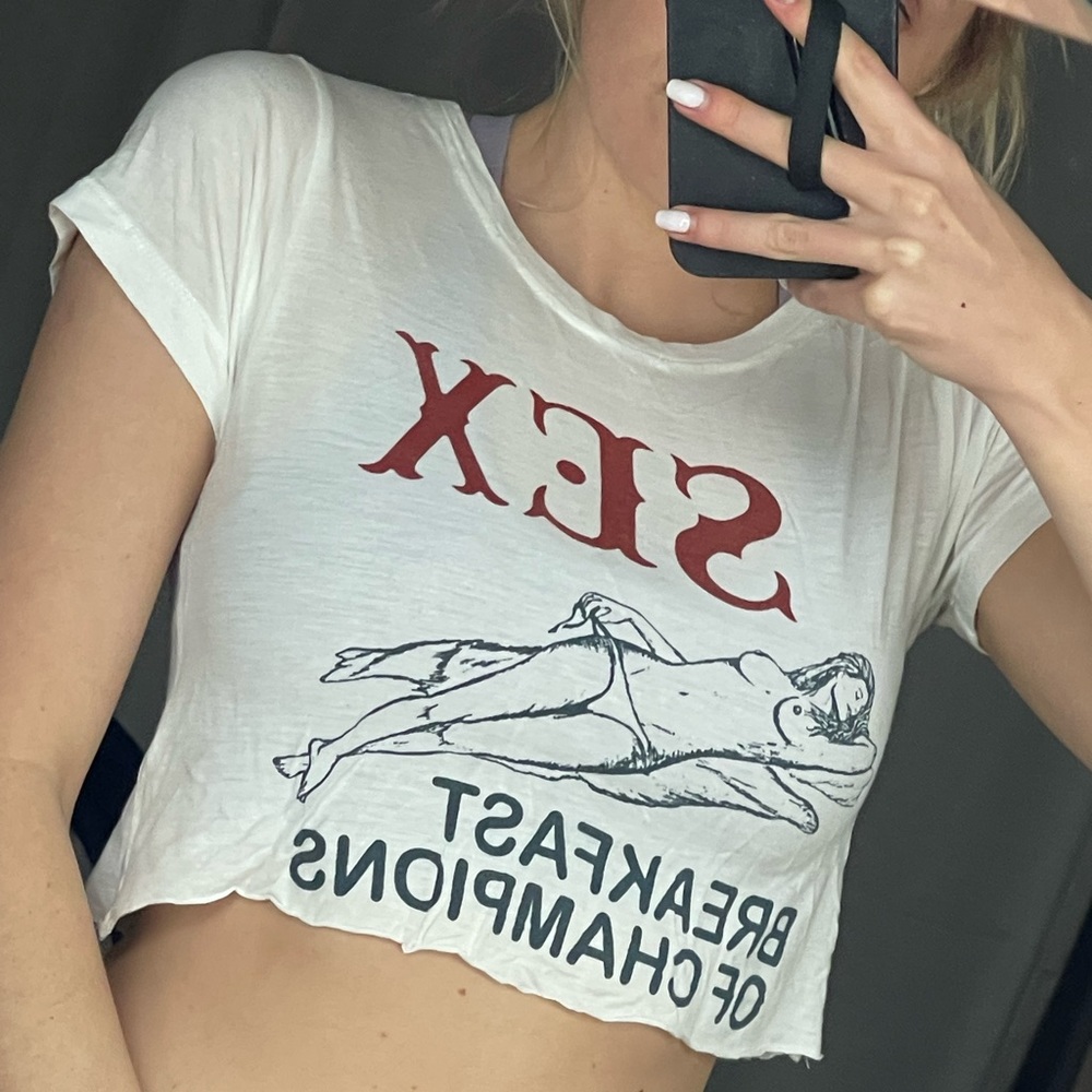 Lovers & Drifters Club crop graphic t-shirt